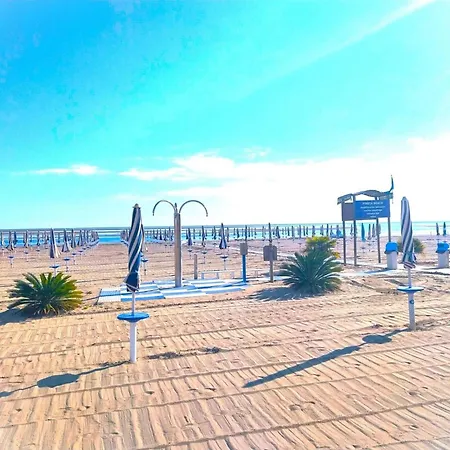 Cozy Vacation With Lovely Views In * Grado